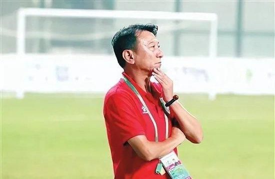 她妈妈和一家人